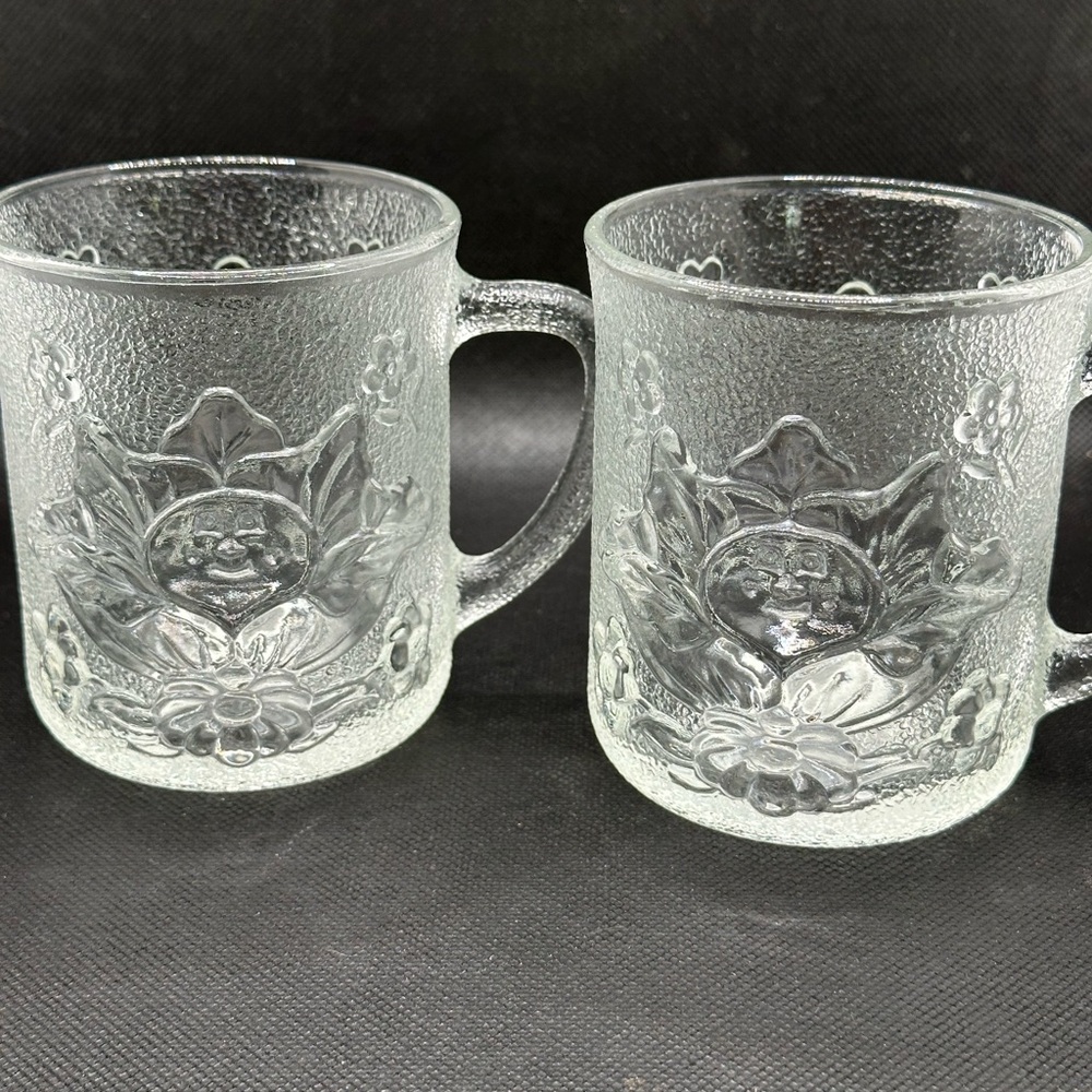 Frosted Embossed Cabbage Patch Kids Glass Mugs Set of 2 OAA 1984